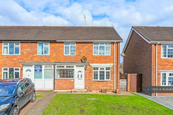 3 Bedroom End Of Terrace House To Rent In Steward Close, Cheshunt, Waltham Cross, EN8