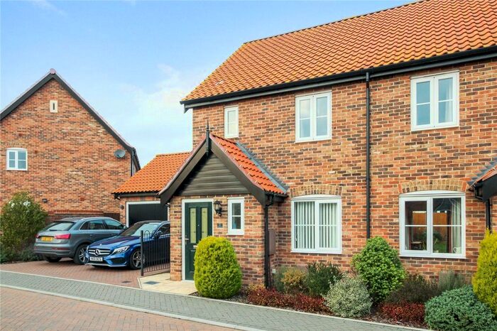 2 Bedroom Semi-Detached House To Rent In Nelson Close, Poringland, Norwich, Norfolk, NR14