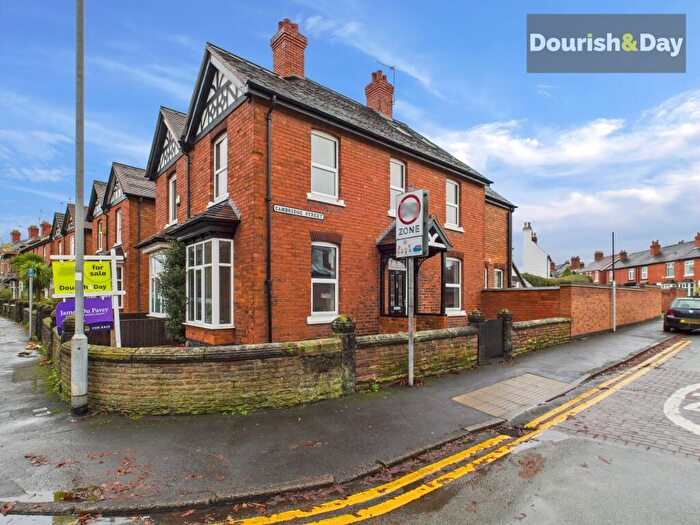 3 Bedroom Semi-Detached House For Sale In Corporation Street, Stafford, ST16