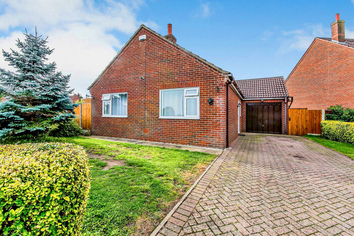 3 Bedroom Detached Bungalow For Sale In The Paddocks, Gedney, Spalding, PE12