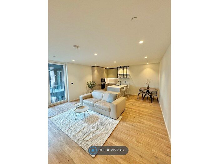 1 Bedroom Flat To Rent In Curlew House, London, E14