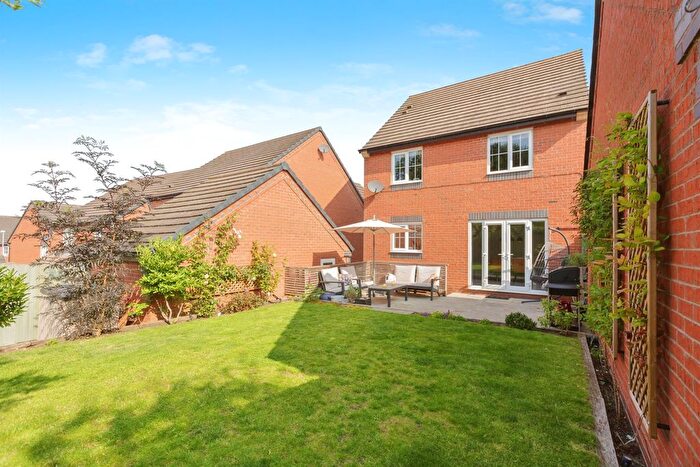 4 Bedroom Detached House For Sale In Cardinal Drive, Burbage, Hinckley, LE10