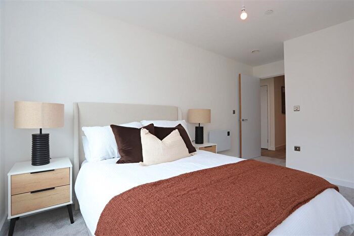3 Bedroom Flat For Sale In Great Ducie Street, M3 - Photo 7