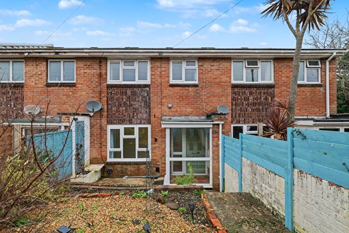 3 Bedroom Terraced Bungalow For Sale In Gunville Road, Newport, PO30