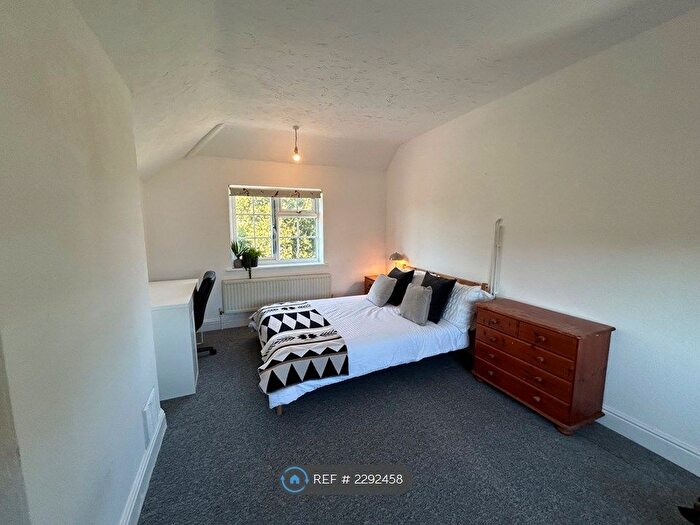 4 Bedroom Semi-Detached House To Rent In George Borrow Road, Norwich, NR4