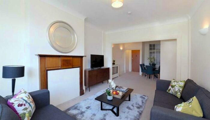 5 Bedroom Flat To Rent In Park Road, St Johns Wood, London, NW8