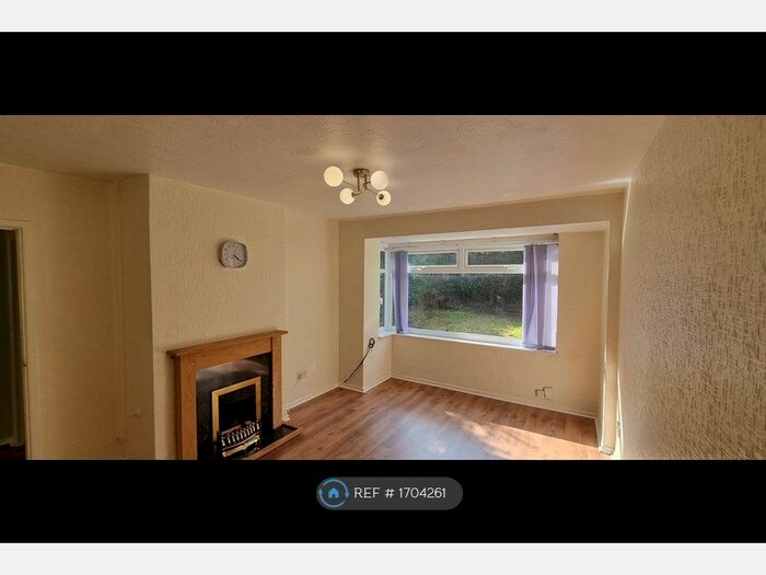 2 Bedroom Semi-Detached House To Rent In Kingsholme Road, Manchester, M22