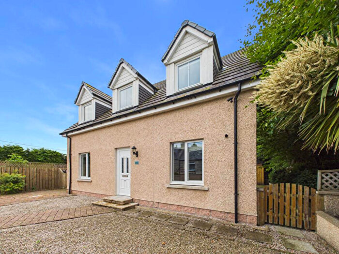 3 Bedroom Detached House For Sale In Mormond View, Peterhead, AB42