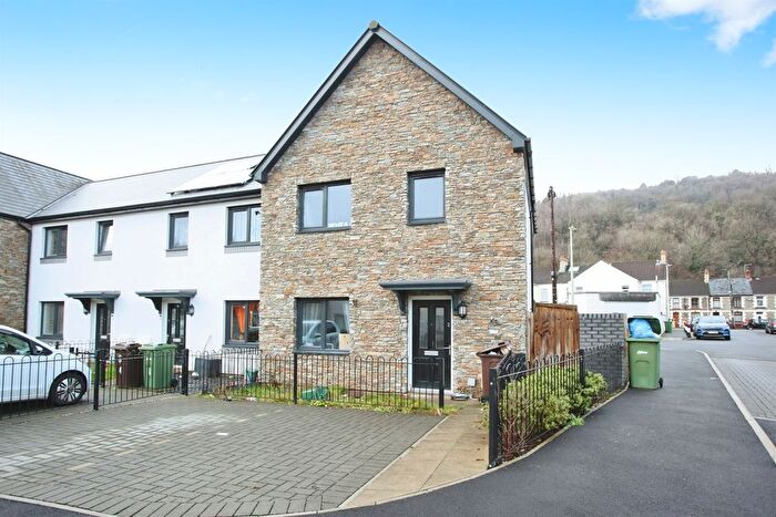 3 Bedroom End Terrace House For Sale In Clos Yr Hen Ysgol, Llanbradach, Caerphilly, CF83