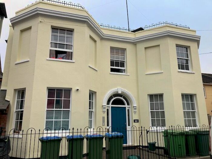 1 Bedroom Flat To Rent In Oxford Passage, Cheltenham GL50