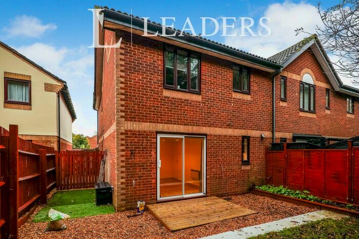 Studio To Rent In Corby Crescent, Portsmouth, PO3