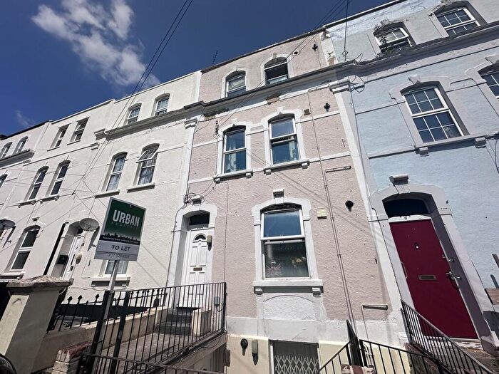 1 Bedroom Flat To Rent In Brighton Street, St Pauls, Bristol, BS2