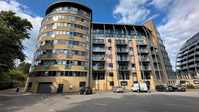 1 Bedroom Flat To Rent In Salts Mill Road, Shipley, BD17