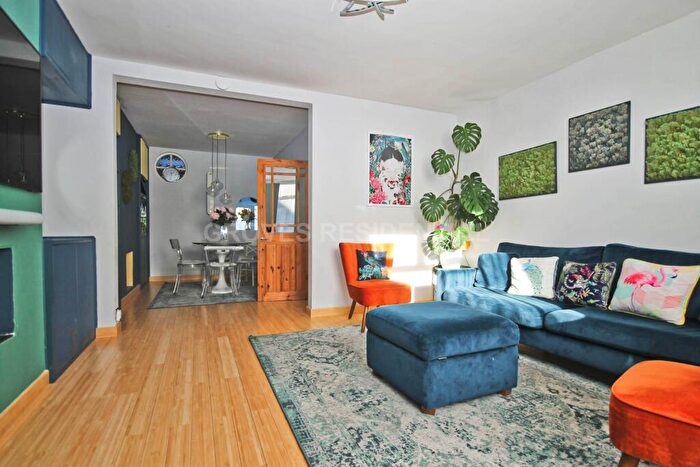 3 Bedroom End Of Terrace House To Rent In Haddon Street, Sutton, SM1