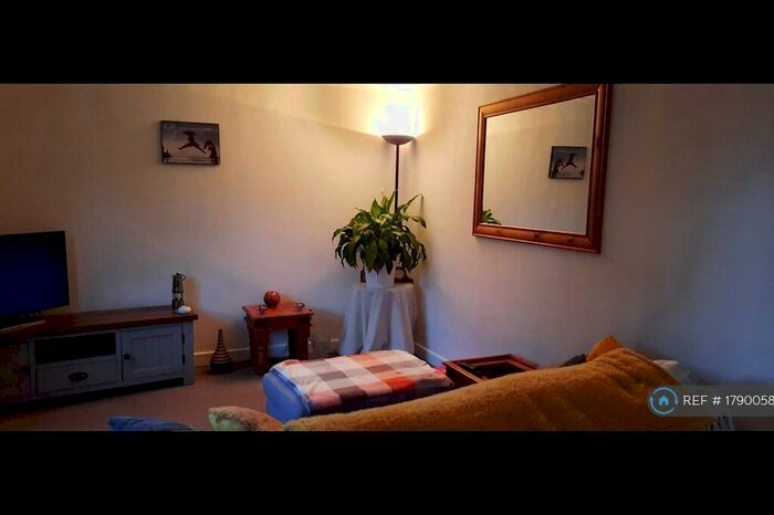 1 Bedroom Flat To Rent In Broom Lane, Rotherham, S60