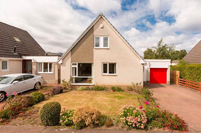 4 Bedroom Detached House For Sale In Mortonhall Park Drive, Edinburgh, EH17