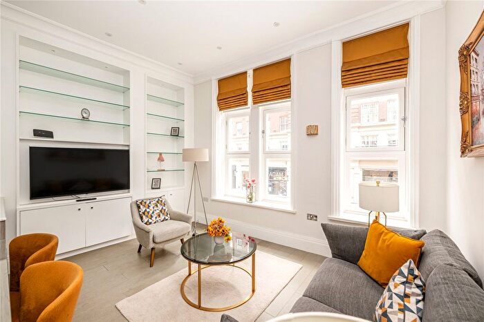 2 Bedroom Flat To Rent In Berkeley Street, Mayfair, London, W1J