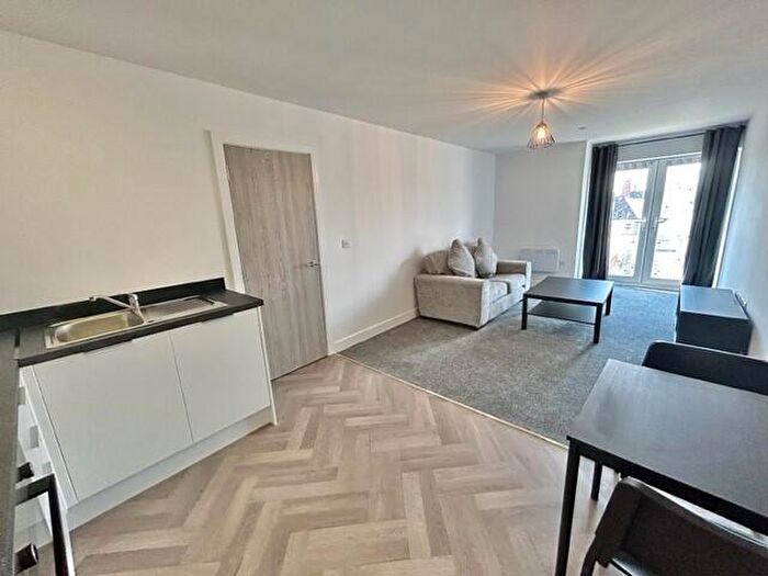 1 Bedroom Flat To Rent In Richmond Road, Cardiff(City), CF24