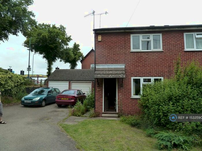2 Bedroom End Of Terrace House To Rent In Dunkirk Road, Nottingham, NG7
