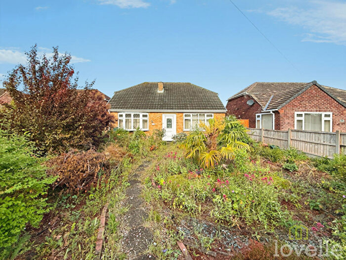 3 Bedroom Bungalow For Sale In Grantham Road, Waddington, LN5