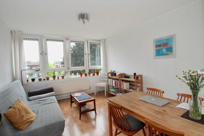 1 Bedroom Flat To Rent In Pownall Road, Shoreditch, London, E8