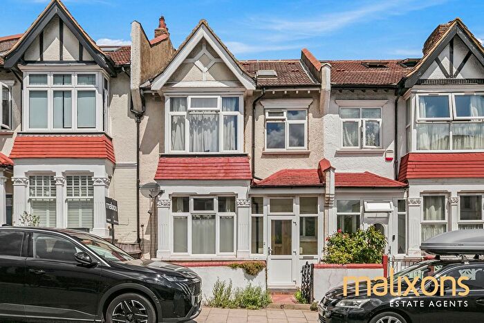 4 Bedroom Terraced House For Sale In Beechcroft Road, London, SW17
