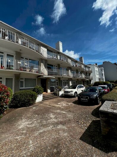 2 Bedroom Apartment To Rent In South Street, Eastbourne, BN21
