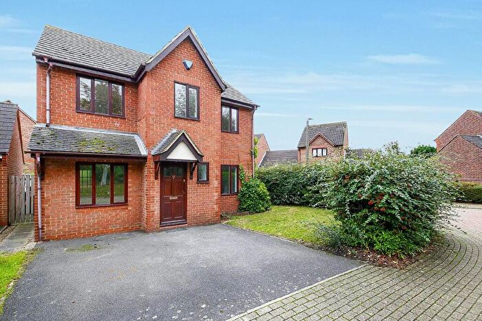 4 Bedroom Detached House To Rent In Bickleigh Crescent, Furzton, MK4