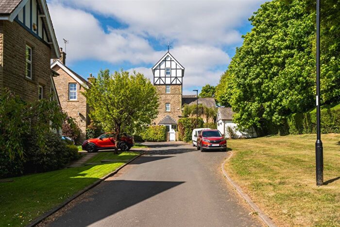 4 Bedroom Detached House For Sale In Moorside, Sheffield, S10