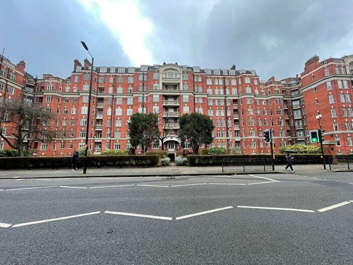 2 Bedroom Flat To Rent In Maida Vale, London, W9