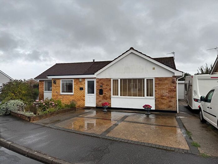 4 Bedroom Bungalow For Sale In Fairholme Close, Thetford, IP25