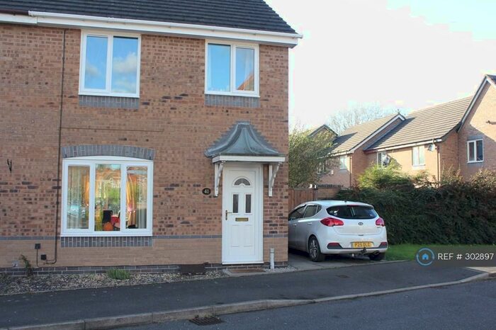 3 Bedroom Semi-Detached House To Rent In Weston Park Avenue, Burton-On-Trent, DE14
