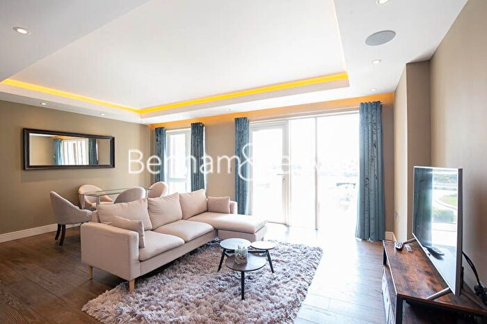 2 Bedroom Flat To Rent In Distillery Wharf, Fulham Reach, W6