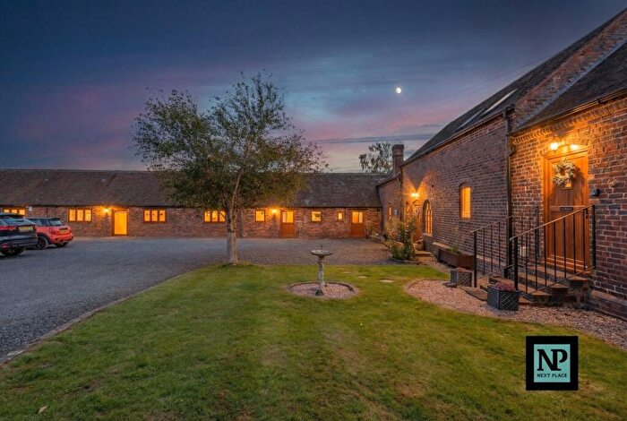 5 Bedroom Barn Conversion For Sale In Kingsbury, Slateley Courtyard, B78