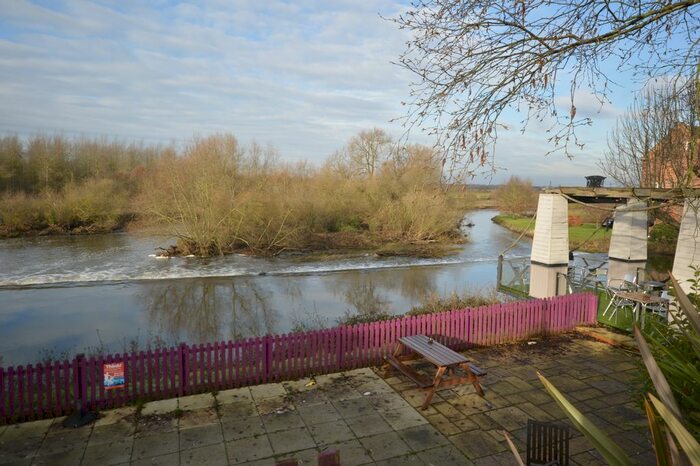 1 Bedroom Flat To Rent In Newton Road, Burton-On-Trent DE15