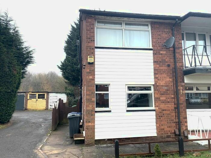 2 Bedroom Flat To Rent In Manorford Avenue, West Bromwich, B71