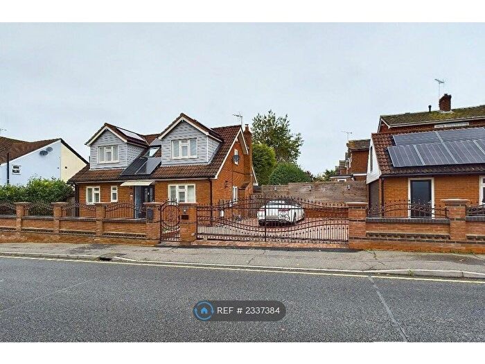 4 Bedroom Detached House To Rent In Station Road, Billericay, CM12