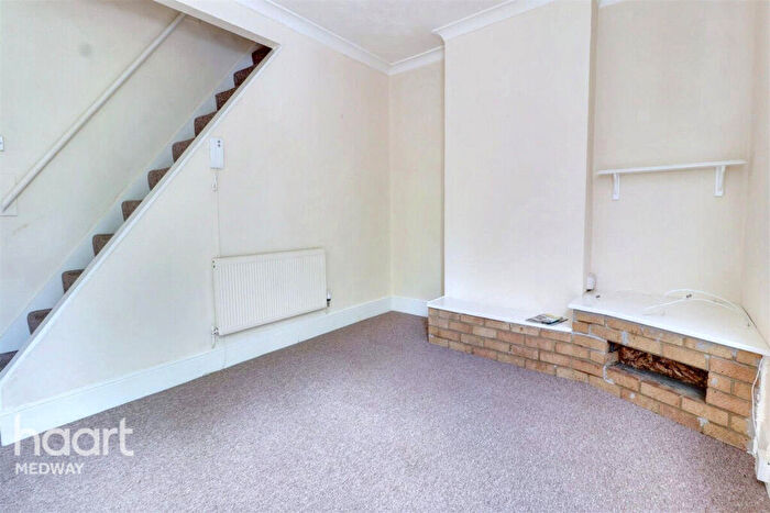 2 Bedroom Terraced House To Rent In Green Street, Gillingham, ME7