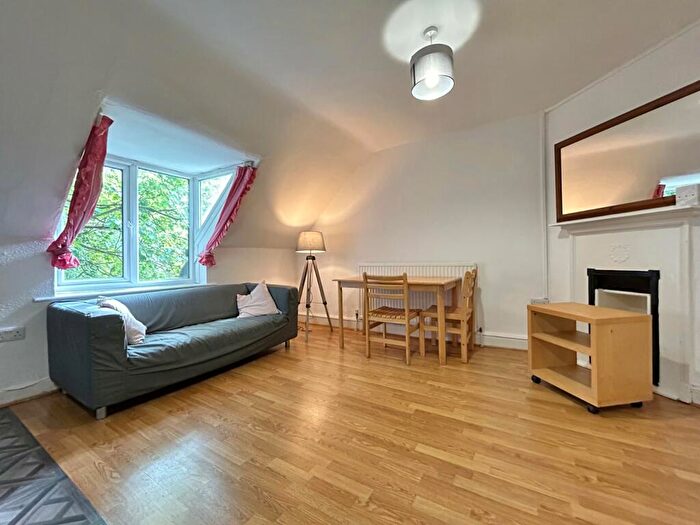 1 Bedroom Flat To Rent In Cardigan Road, Headingley, Leeds, LS6