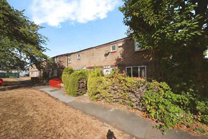 3 Bedroom House To Rent In Trident Drive, Houghton Regis, Dunstable, LU5