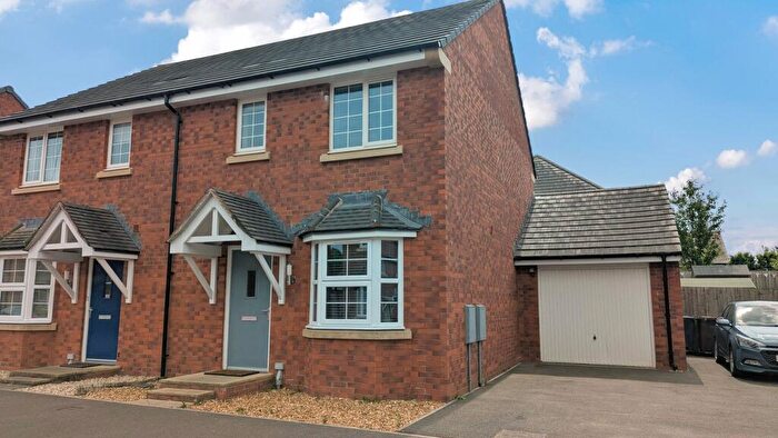 2 Bedroom Semi-Detached House For Sale In Knight Road, Wells, BA5