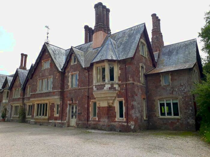 2 Bedroom Apartment To Rent In Longdown, EX6