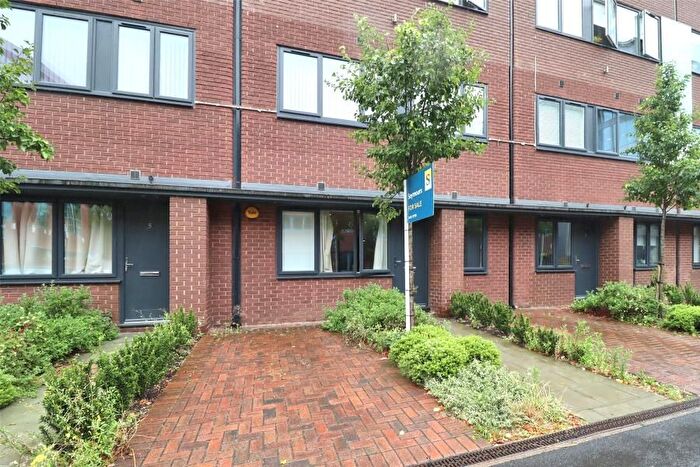 1 Bedroom Maisonette To Rent In Woking, Surrey, GU21