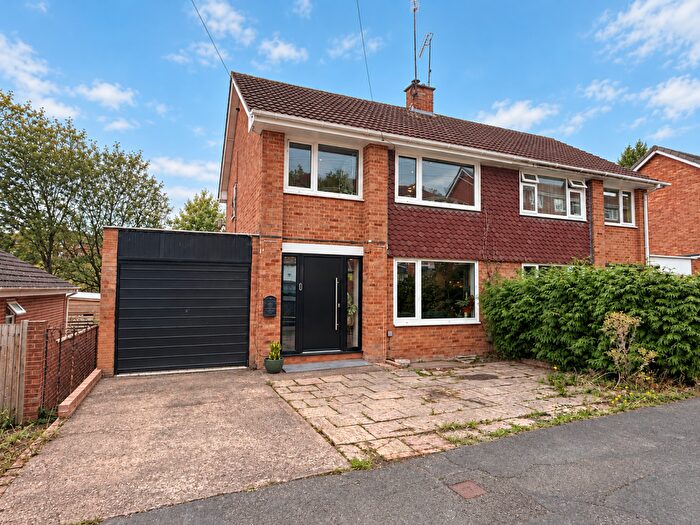 3 Bedroom Semi Detached House For Sale In Iolanthe Drive, Exeter, EX4