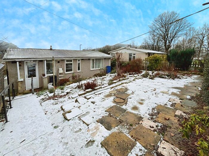 2 Bedroom Bungalow For Sale In Royd View, Mytholmroyd, Hebden Bridge, HX7