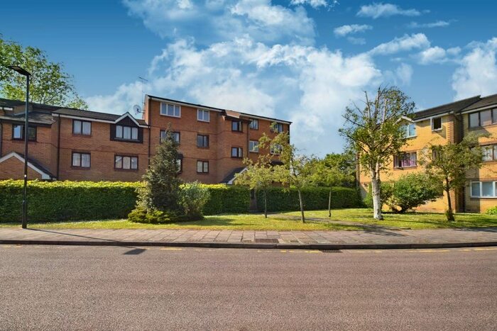 2 Bedroom Flat To Rent In Jack Clow Road, West Ham, E15