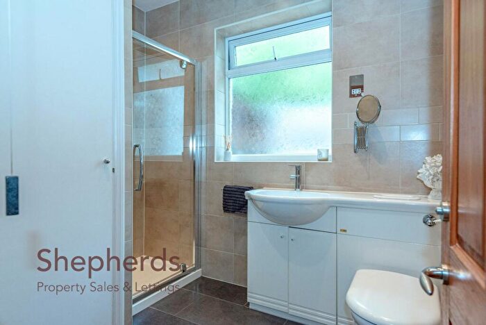 5 Bedroom Detached House For Sale In Hertford Road Woollens Brook, Hoddesdon, EN11