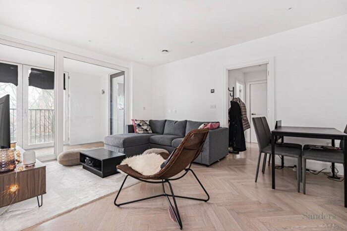 1 Bedroom Flat To Rent In Sterling Way, Islington, London, N7