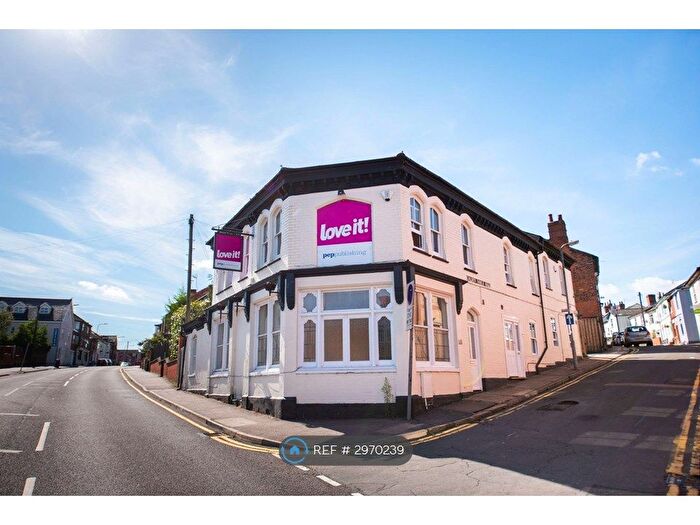 3 Bedroom Flat To Rent In Military Road, Colchester, CO1