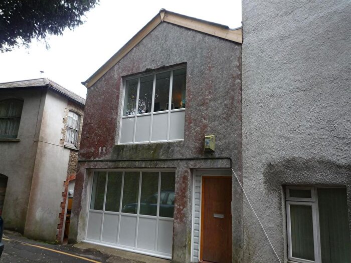 1 Bedroom Flat To Rent In Castle Dyke, Launceston, PL15